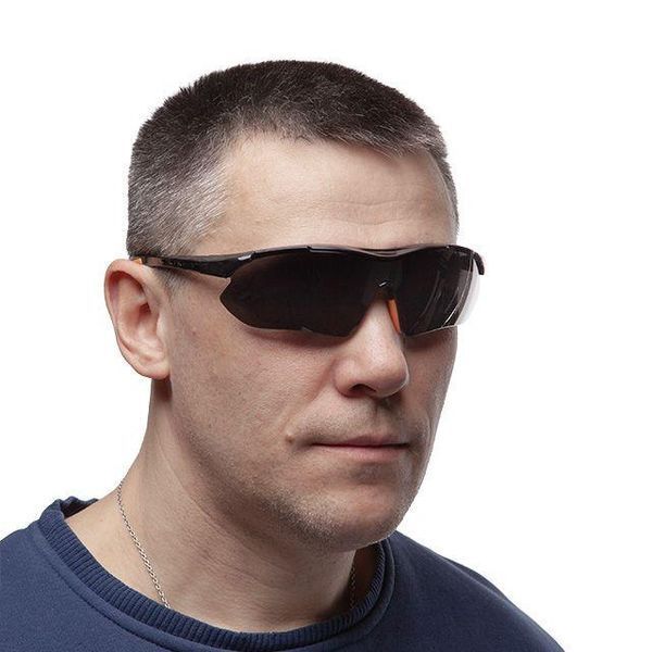 Окуляри захисні затемнені, матеріал лінз полікарбонат, завушини чорного кольору захист від удару INTERTOOL SP-0094 SP-0094 фото