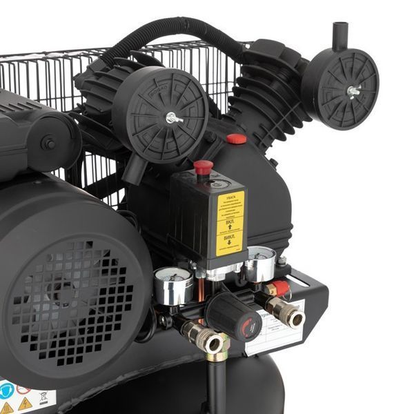 Компресор 100 л, вертикальний, 3 кВт, 220 В, 10 атм, 500 л/хв, 2 циліндри INTERTOOL PT-0017 PT-0017 фото