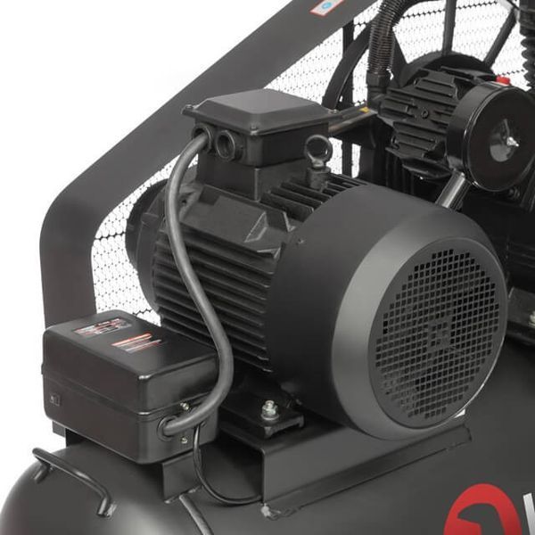 Компресор 300 л, 11 кВт, 380 В, 10 атм, 1600 л/хв, 3 циліндра INTERTOOL PT-0050 PT-0050 фото